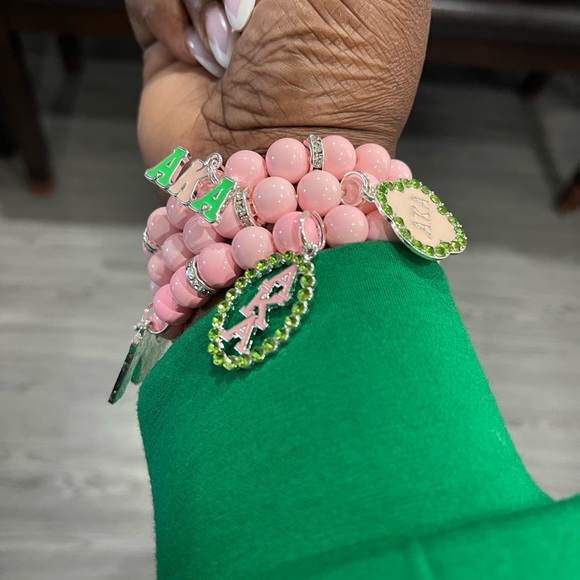 AKA sorority charm bracelets 💕💚 - Picture 2 of 2